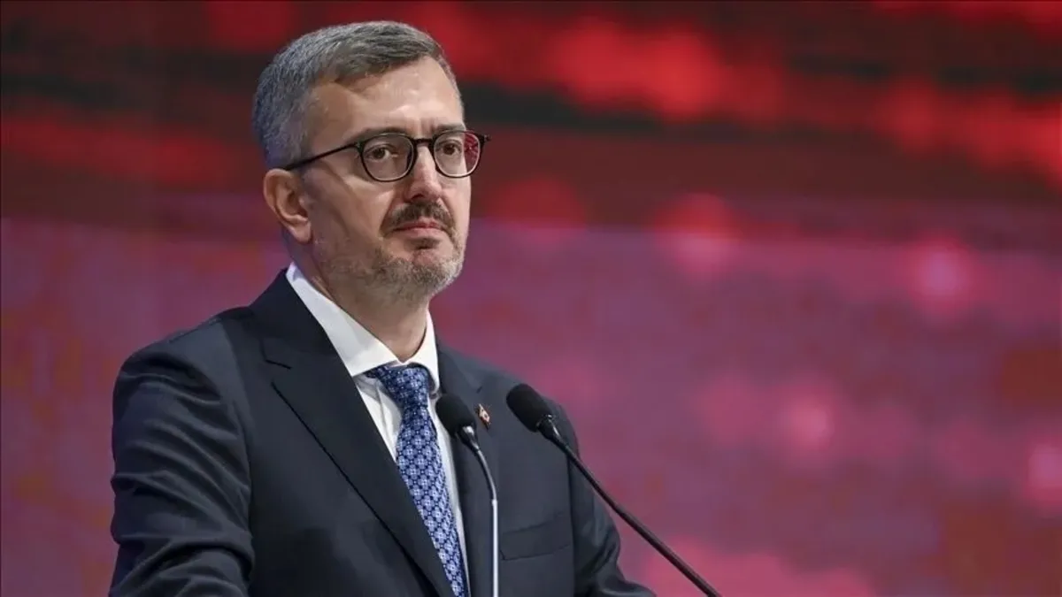 Burhanettin Duran’dan 15 Temmuz mesajı: Tarihi bir kırılma anı yaşandı