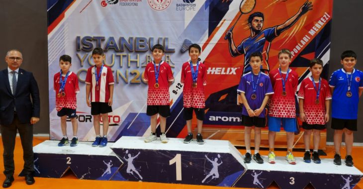 Büyükşehir Belediyesporlu Badmintonculardan 6 Madalya