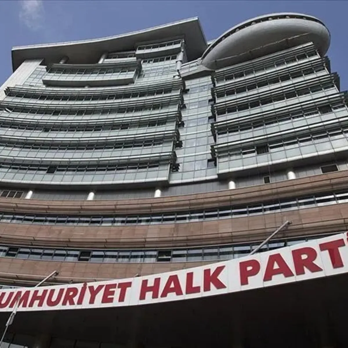 CHP İstanbul’un yeni il başkanı Mehmet Ali Yüksel oldu