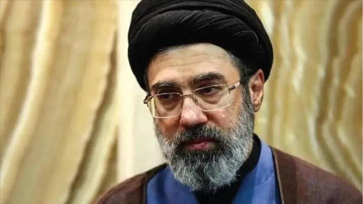 CIA VE MOSSAD PEŞİNDE! Dünyanın en gizemli lideri: Mücteba Hamaney
