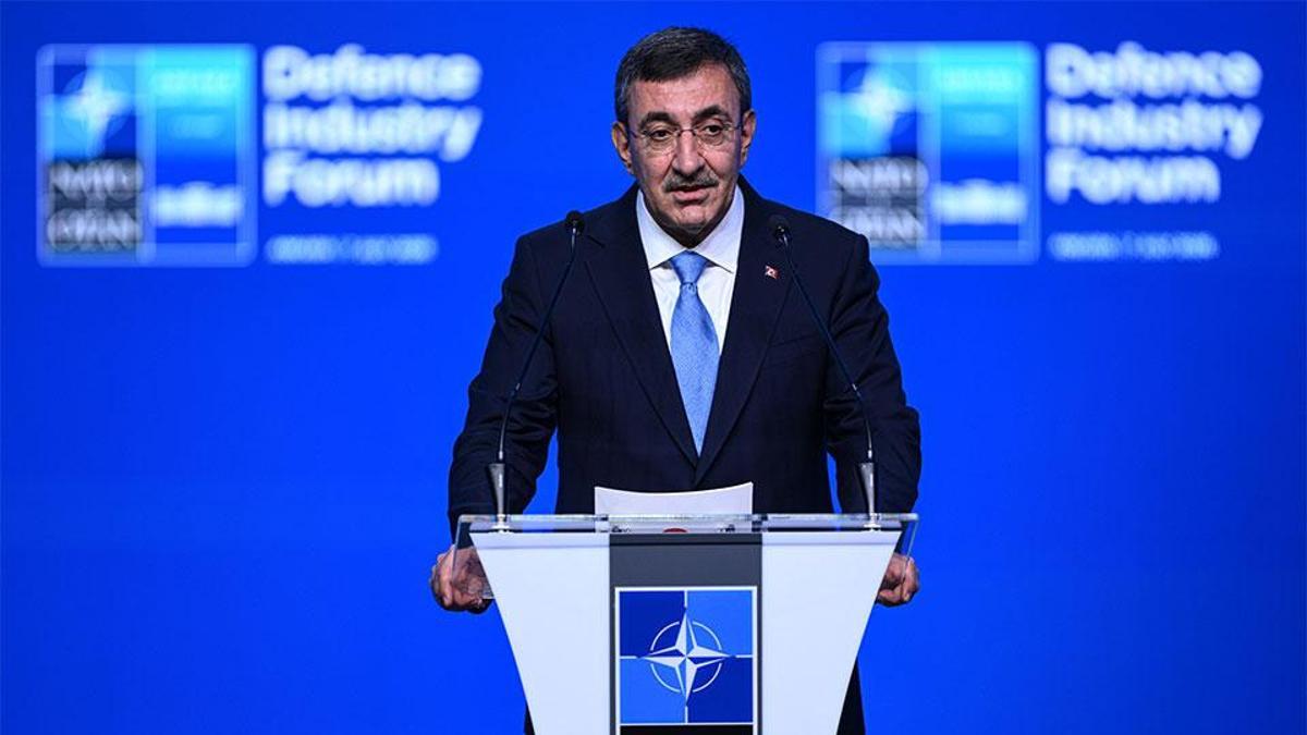 Cevdet Yılmaz: Cevdet Yılmaz: Anlamsız yaptırımları kaldıralım