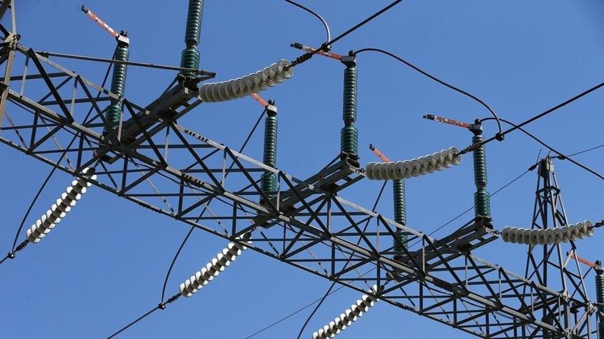 Cezayir’de sıcak hava elektrik tüketiminde rekor getirdi! Talep 21 bin 870 megavata ulaştı