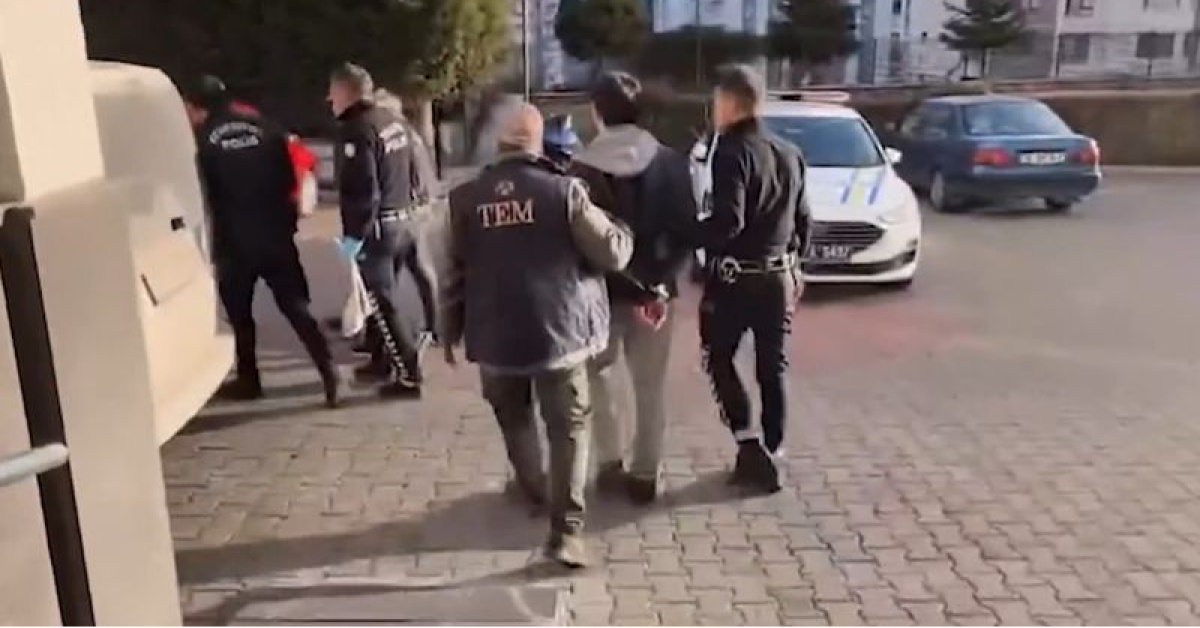 FETÖ’ye 81 ilde dev operasyon: 968 gözaltı