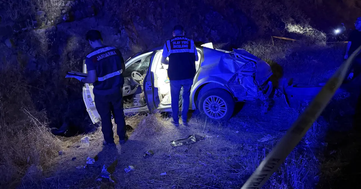 Feci kaza kamerada. 3 kişi hayatını kaybetti, 1 yaralı