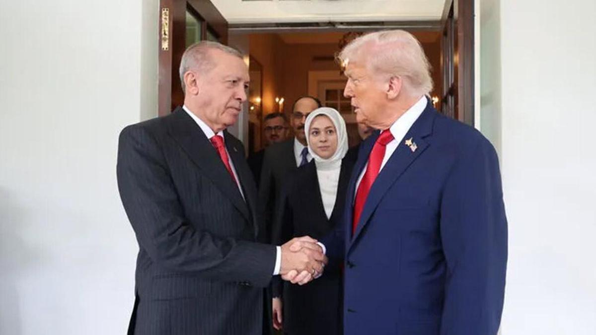 Hande Fırat: Trump bin kişilik ekiple gelecek