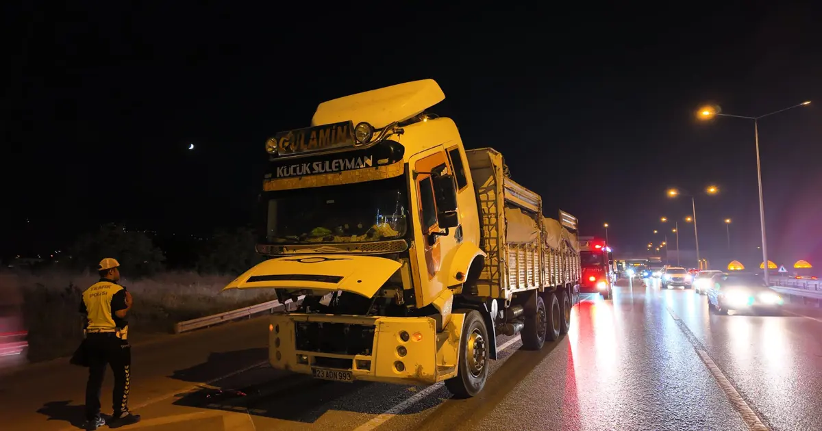 Kamyonun freni patladı, polis alarma geçti