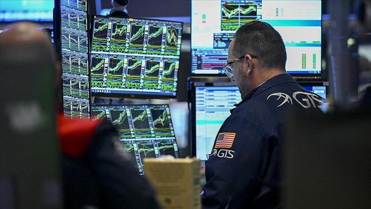 Küresel piyasalarda Orta Doğu gerilimi etkisi: Petrol yükseldi, altın geriledi, borsalar karıştı