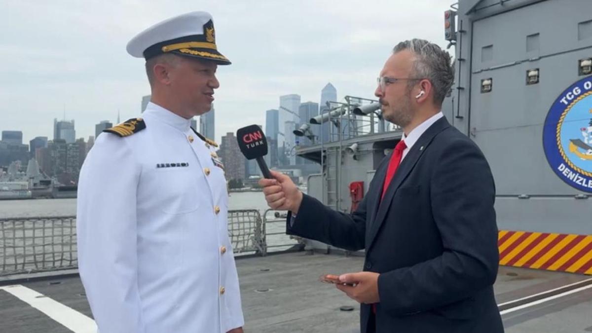 New York’ta bir Türk savaş gemisi! TCG Oruçreis’ten ABD’ye çıkarma