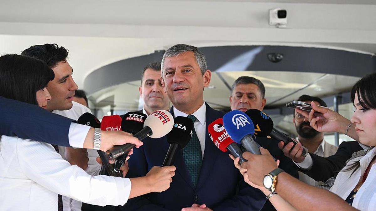 Özgür Özel tarihi açıkladı! Yeni parti ne zaman kurulacak?
