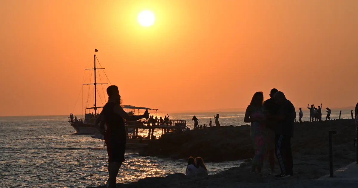 Serin hava gidiyor, sıcaklar geri dönüyor. Yeni haftada hava yeniden değişiyor