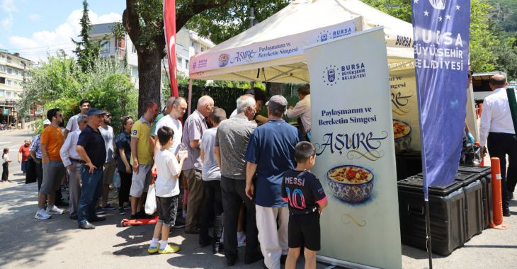 Teleferik Meydanı’nda aşure bereketi