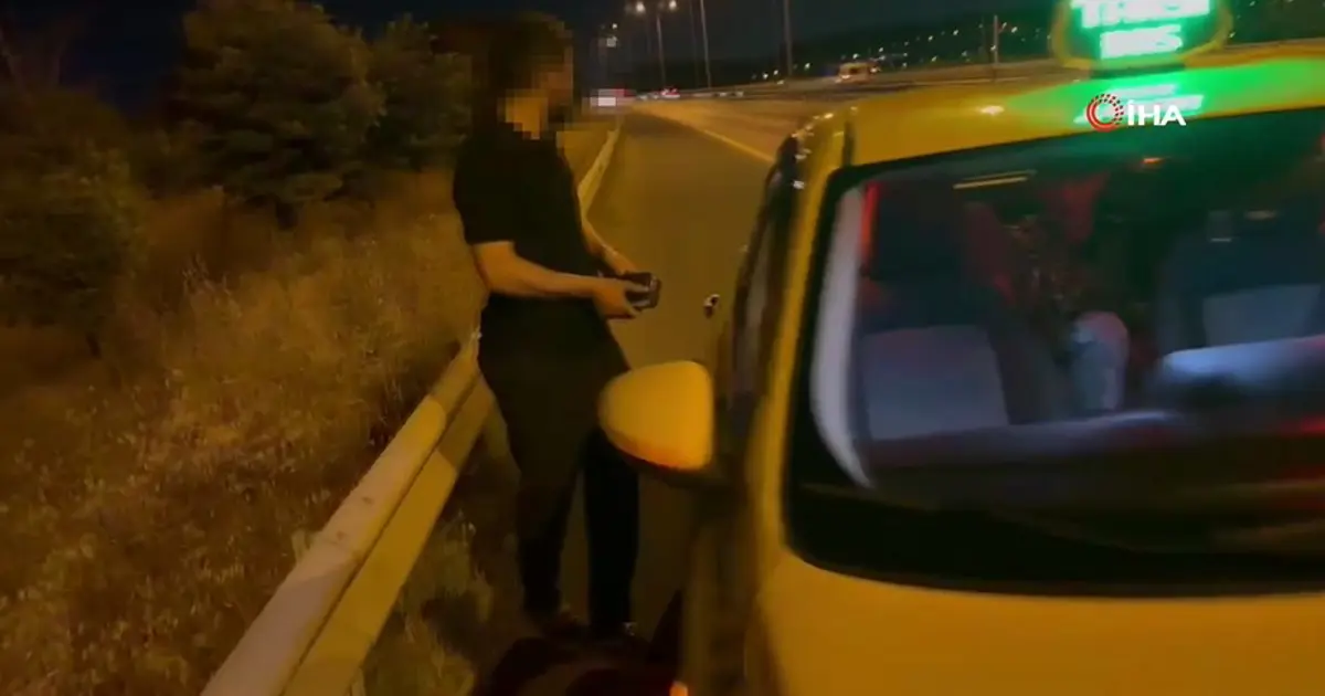 Ticari taksiyle göçmen kaçıran insan tacirleri polisten kaçamadı