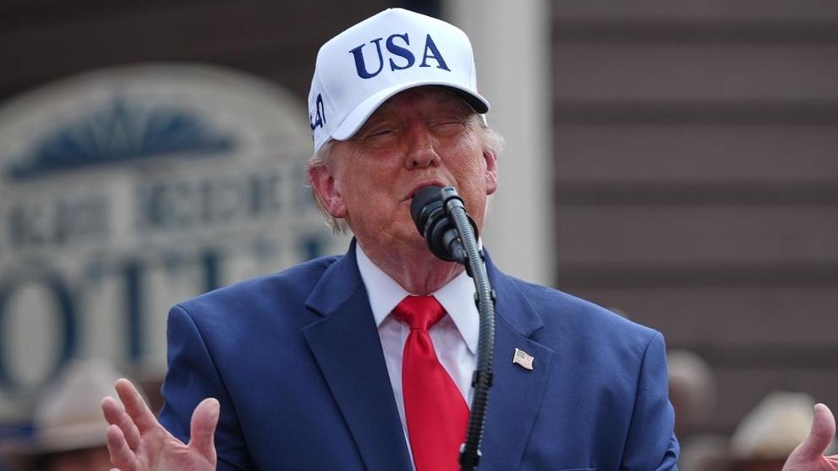 Trump, ABD’nin NATO harcamalarını ‘saçma’ diyerek eleştirdi