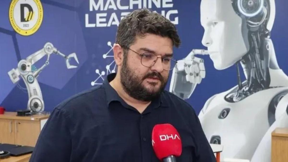 ‘Yapay zekayı kullanan değil, üreten gençler yetiştireceğiz’