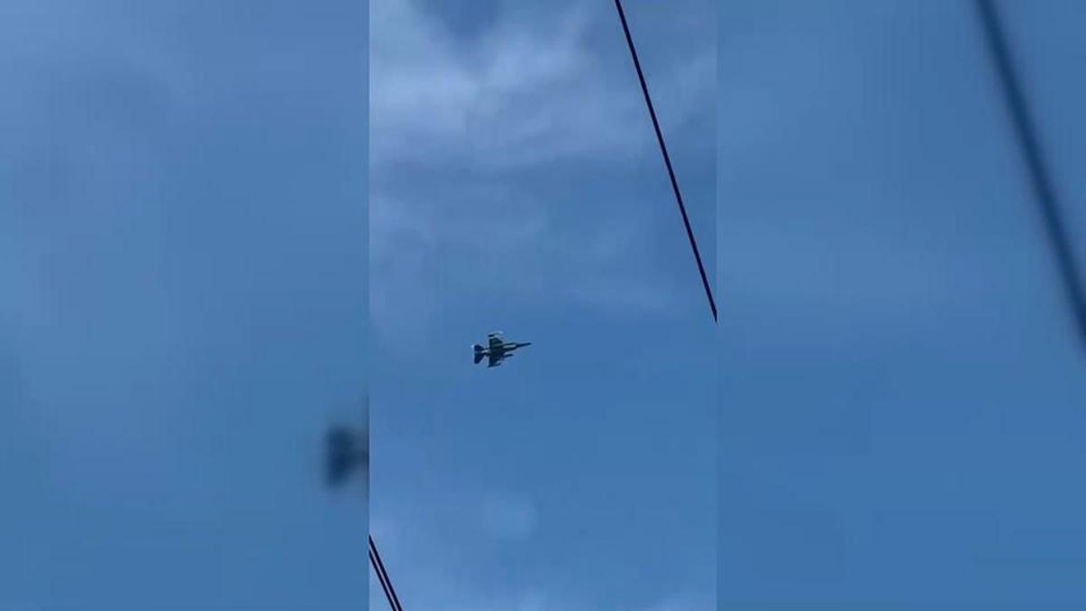 ABD’de 2 küçük uçak F-16’ları havalandırdı