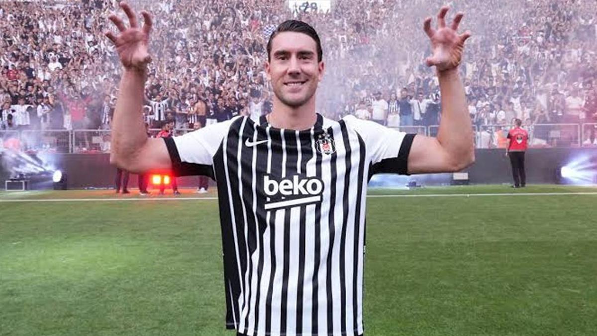 Beşiktaş, Dusan Vlahovic’i UEFA kadrosuna ekledi