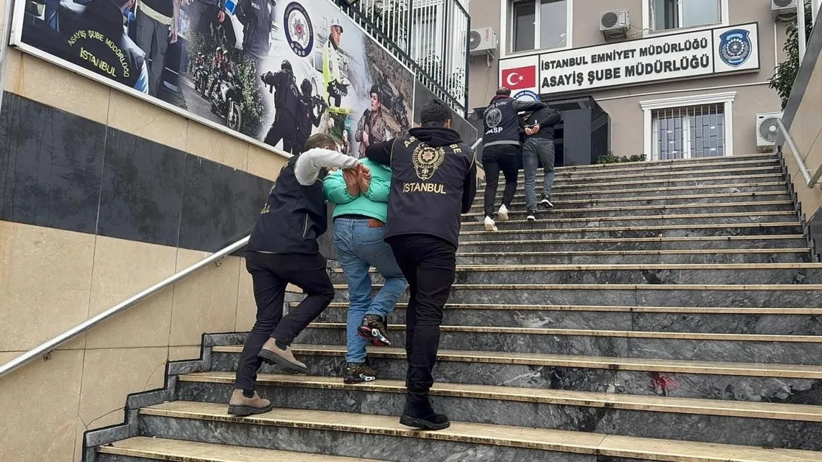 “Casperlar” çetesine 20 ilde dev darbe! “Hamuş” kod adlı elebaşının kirli cephaneliği ele geçti