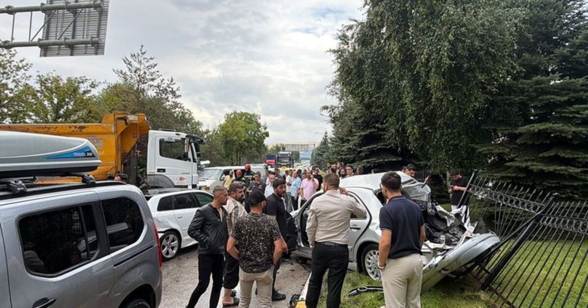 Erzurum’da 10 araç birbirine girdi