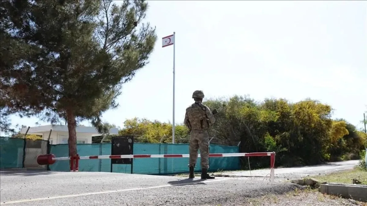 KKTC sınırında provokasyon! Rum motosikletliler geçişleri durdurdu