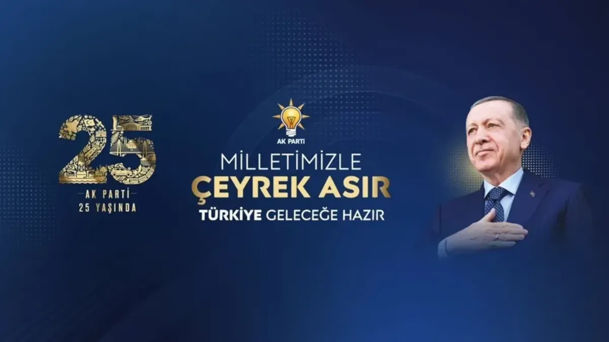 Kabine’den AK Parti’nin 25. yılına peş peşe kutlama mesajı