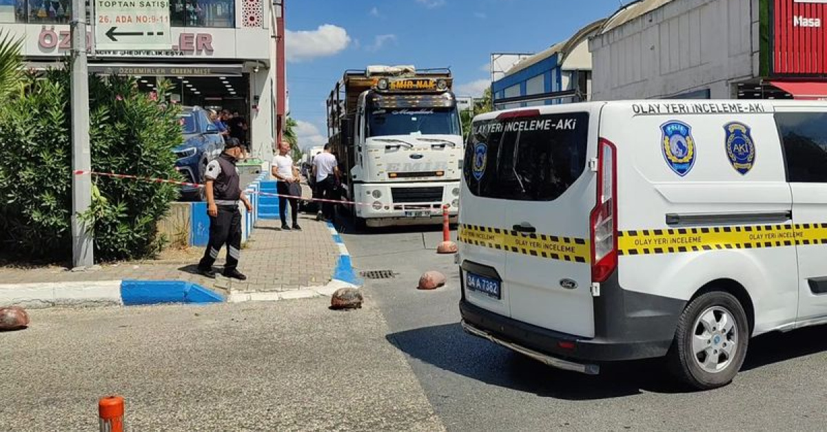 Kamyonunda ölü bulundu!