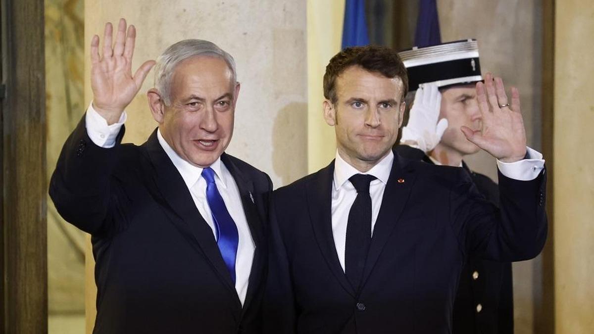 Macron’a İsrail’den sert eleştiri! ”Bizi sırtımızdan bıçakladı”
