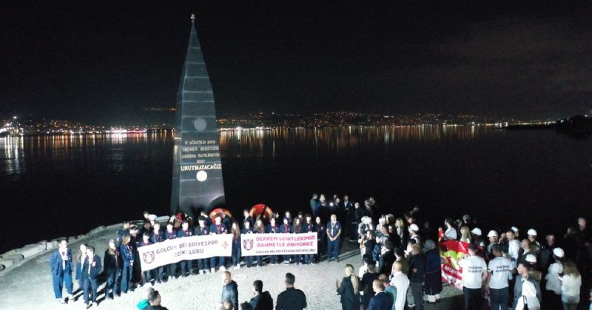 Marmara Depremi’nde hayatını kaybedenler anıldı