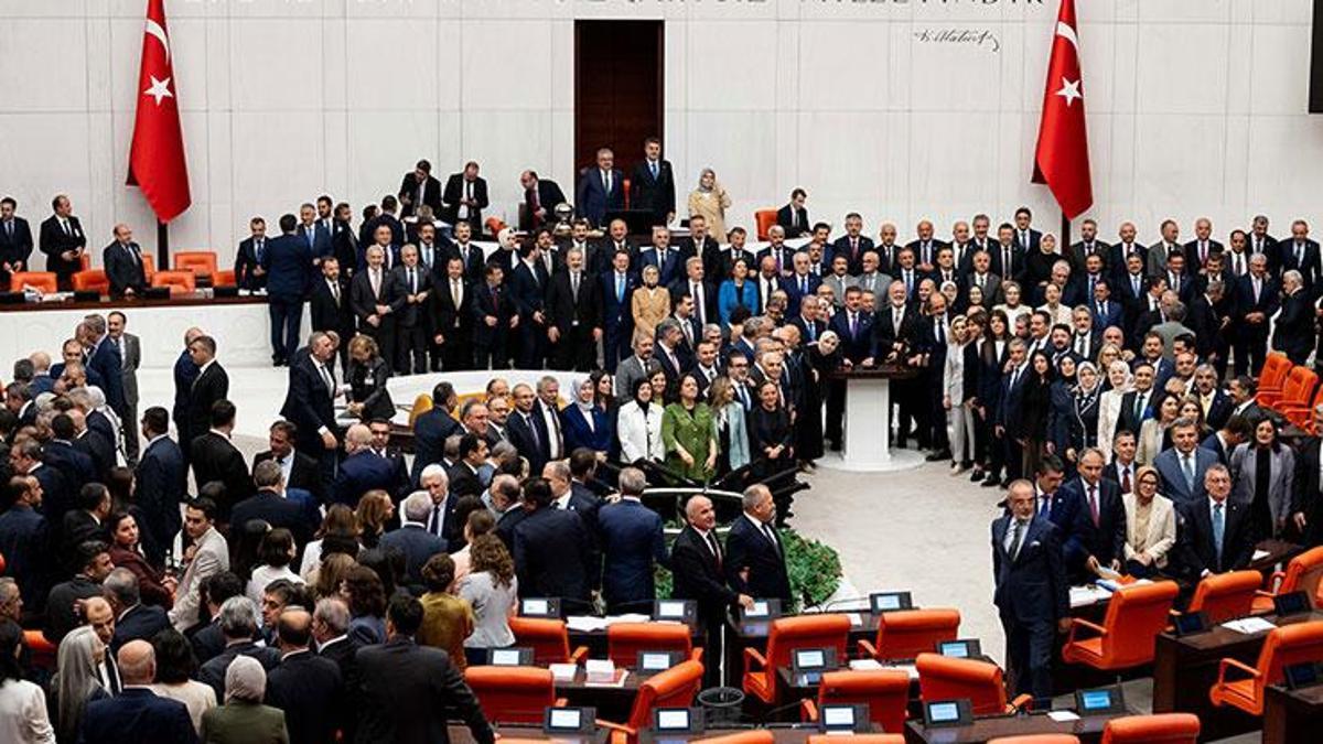 Meclis’te tarihi oylama! Terörsüz Türkiye yasası kabul edildi
