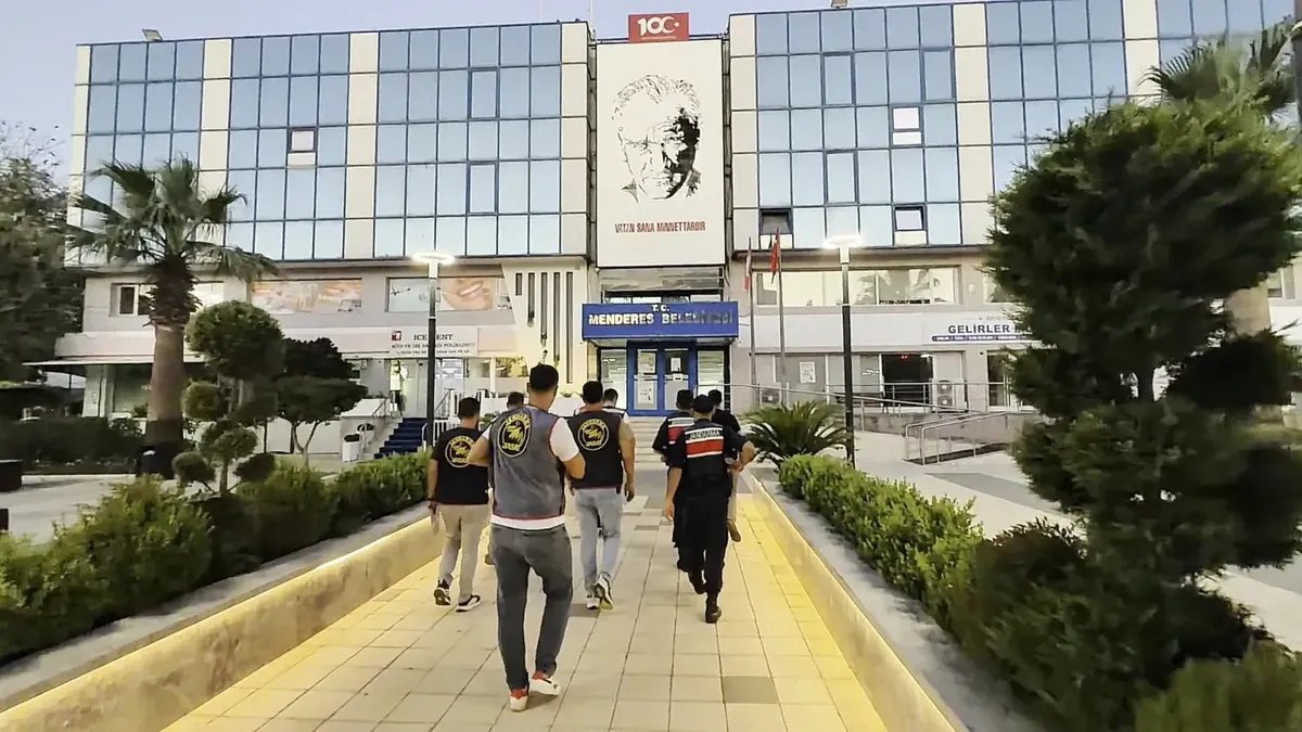 Menderes Belediyesi’ndeki rüşvetin ses kayıtları ahaber.com.tr’de: 800 bin TL’lik pazarlık