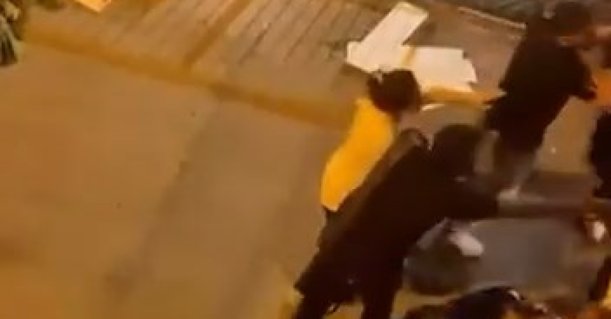 Sokağı ringe çevirdiler
