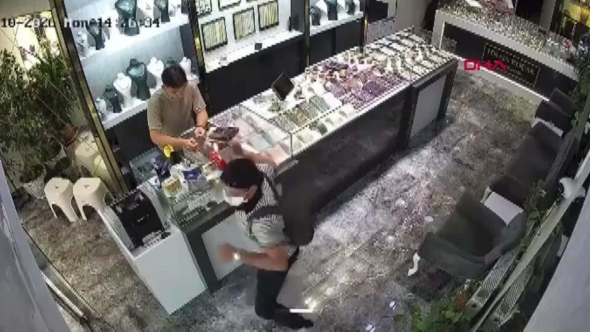 Soyguncuyu esnaf yakaladı! Film gibi kovalamaca