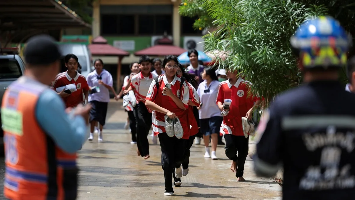 Tayland’ın Nonthaburi eyaletindeki okul saldırısında 2 kişi öldü, şüphelinin öğrenci olduğu açıklandı
