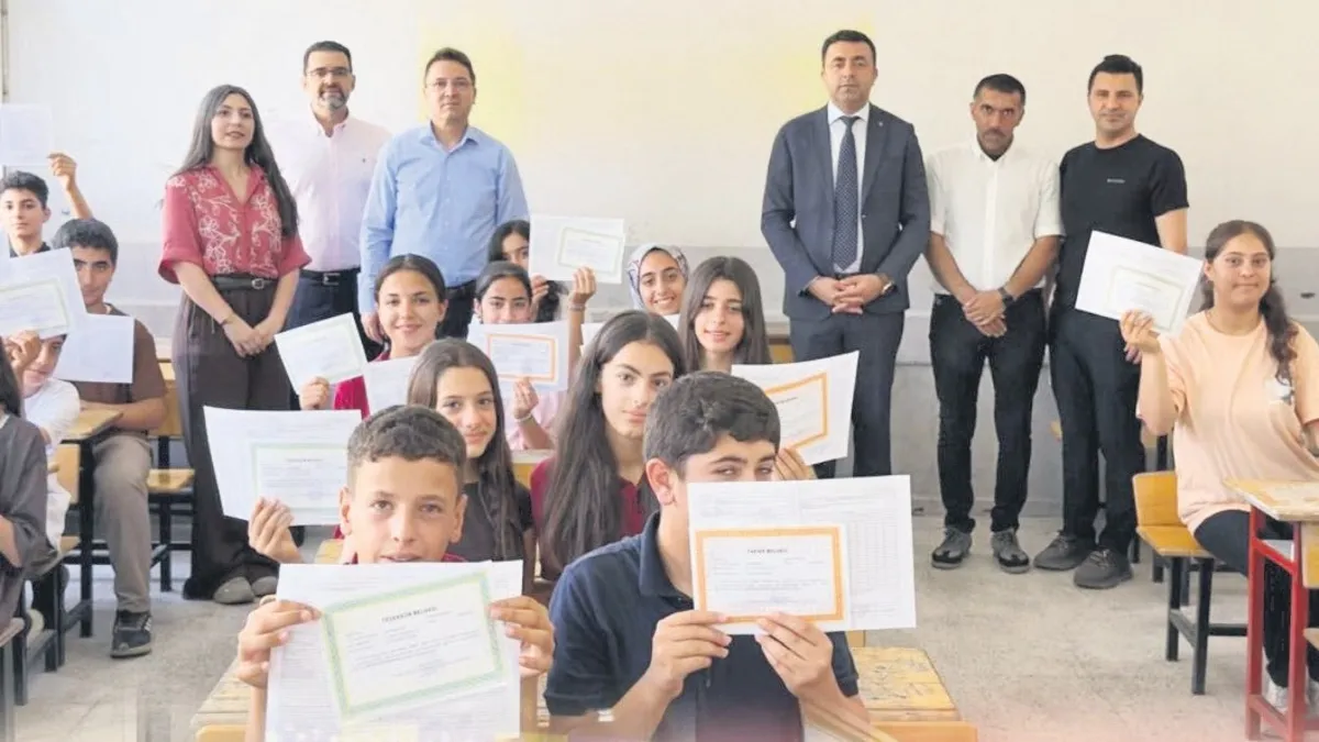 “Terörsüz Türkiye” ile eğitim devrimi: Silahlar sustu okul zilleri daha güçlü çalacak