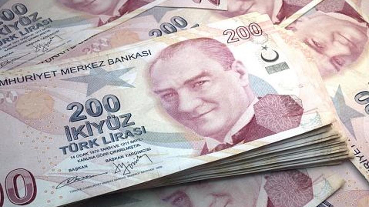 Türk lirasıyla dış ticaret 917 milyar liraya yaklaştı